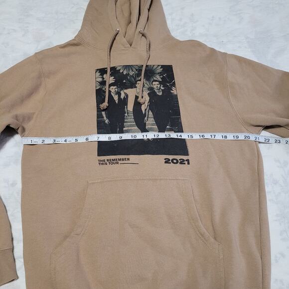 Jonas brothers the remember this tour hoodie pullover sweatshirt tan - Picture 2 of 6
